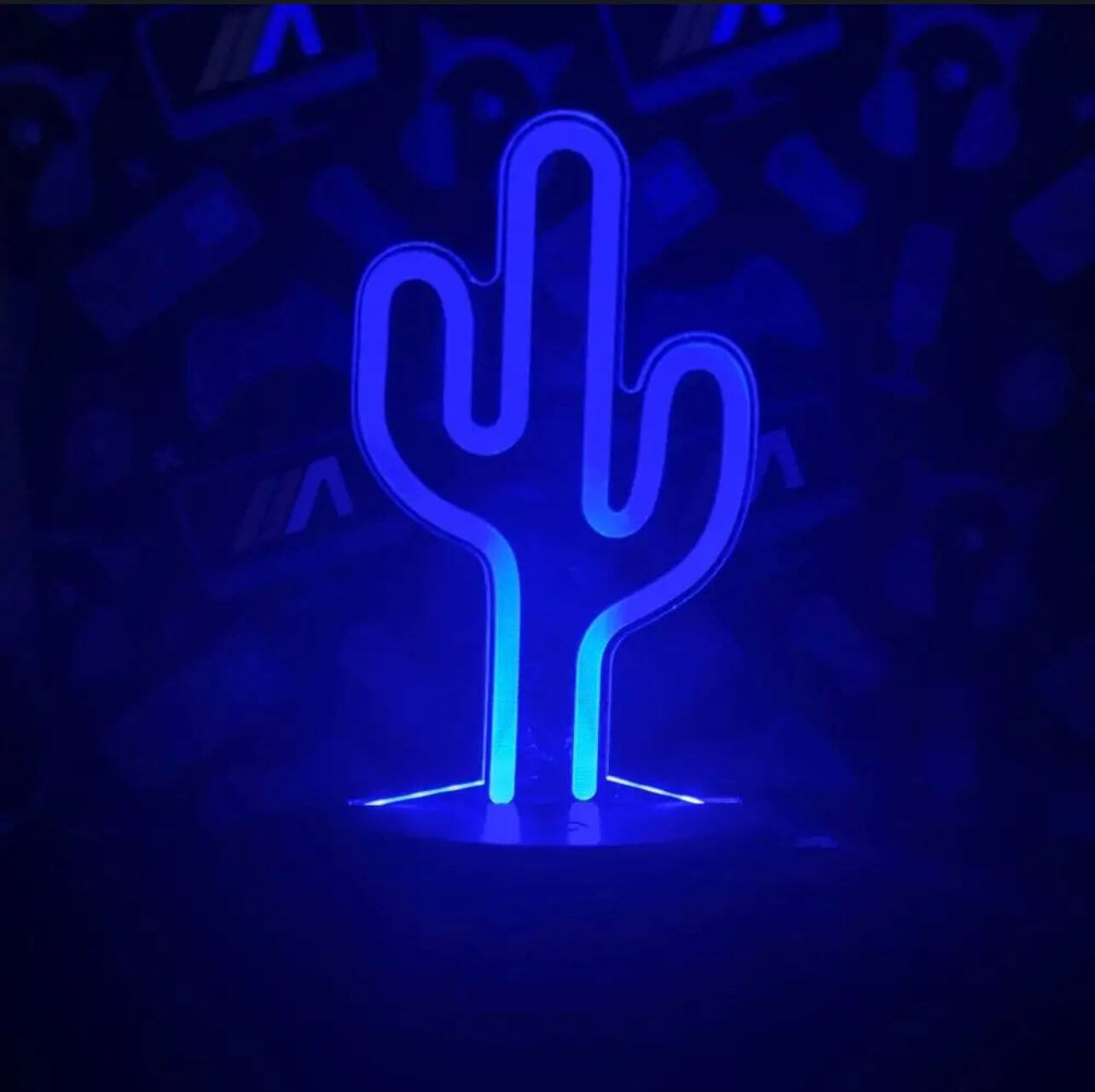 Cactus LED Lamp